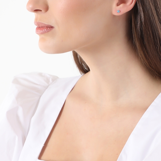 Fashionable.Me silver round studs with light blue enamel-