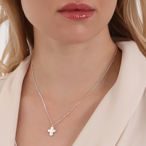Fashionable.Me Silver Chain Necklace with Cross-