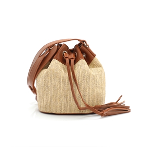 Rustic Illusion μικρή καφέ τσάντα ώμου από raffia-