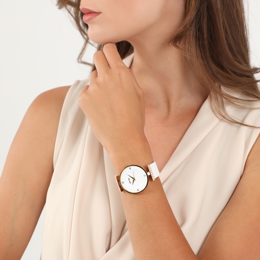 Vintage Dynasty gold plated watch with white leather strap-