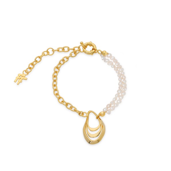Treasure Lust gold plated chain bracelet with white pearls and shell